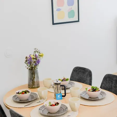 Olivia Maresia Apartment *