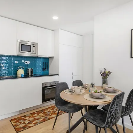 Olivia Maresia Apartment *