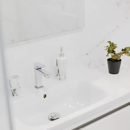 Olivia Maresia إسبِنو